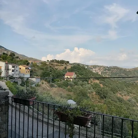 Pensjonat La Vecchia Casa San Mauro Cilento