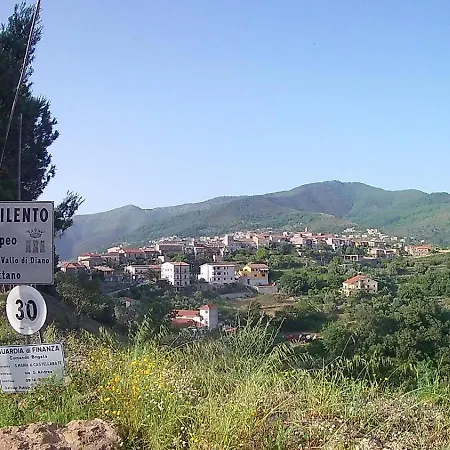 Pensión La Vecchia Casa San Mauro Cilento